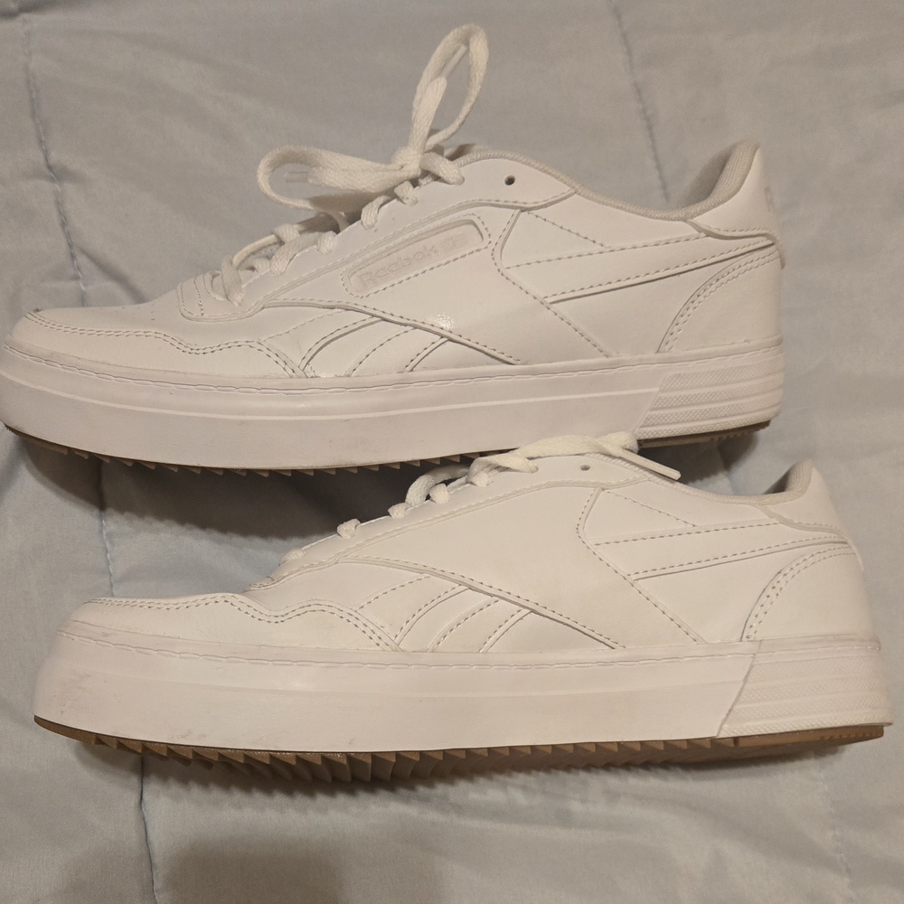 Reebok Club MEMT Orthlite MEMORY TECH Tennis Shoes, Women's Size 9